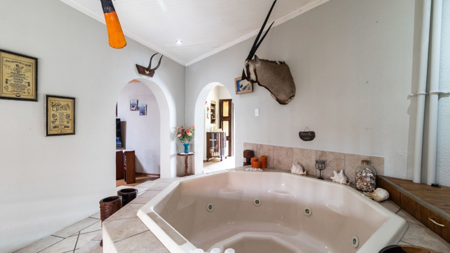 4 Bedroom Property for Sale in Bonaero Park Gauteng