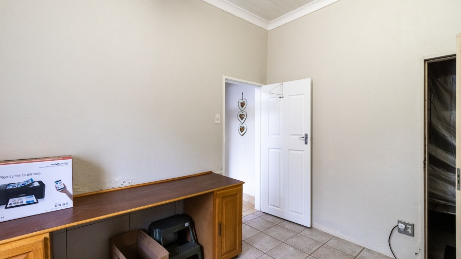 4 Bedroom Property for Sale in Bonaero Park Gauteng