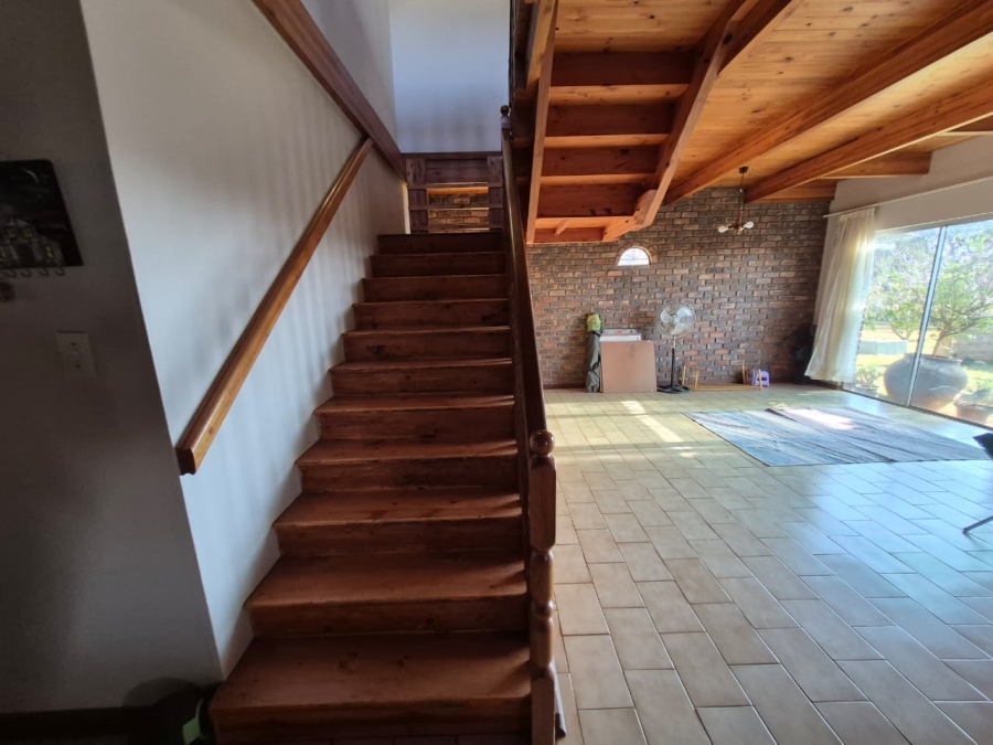 To Let 5 Bedroom Property for Rent in Bashewa A H Gauteng