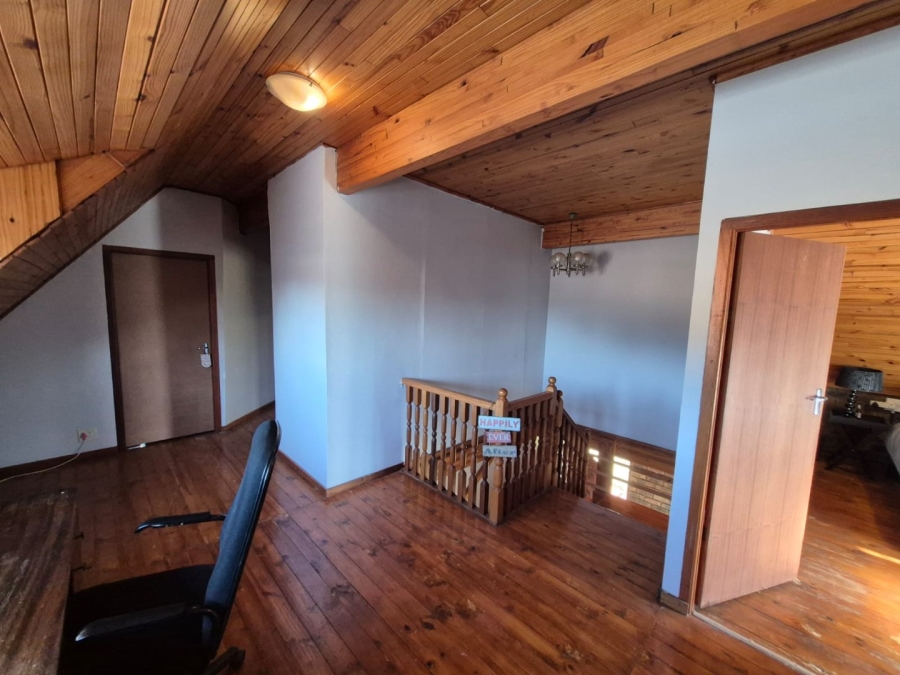 To Let 5 Bedroom Property for Rent in Bashewa A H Gauteng
