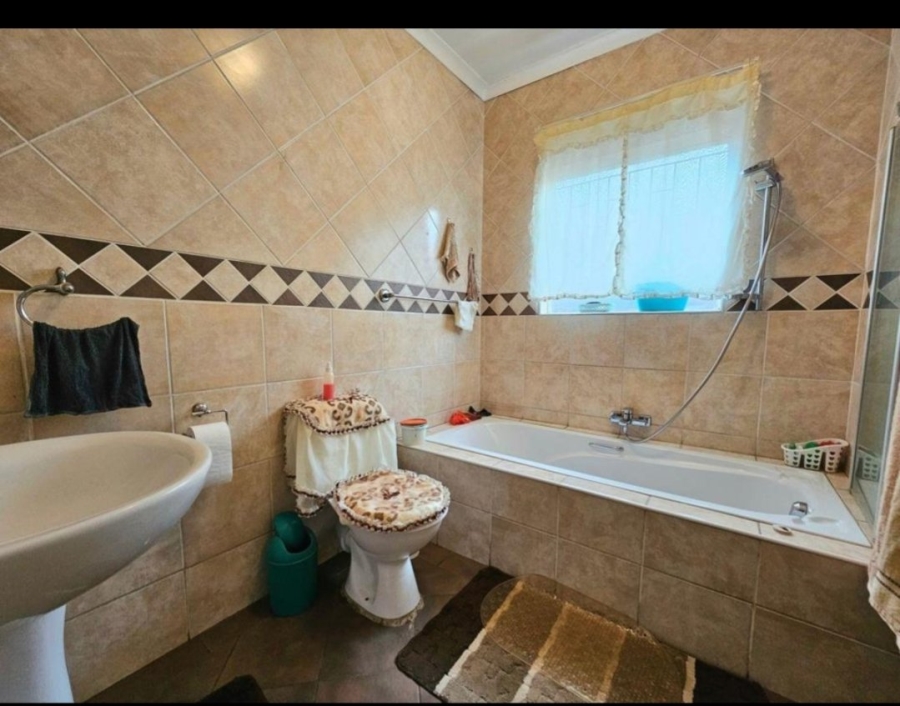 4 Bedroom Property for Sale in Montana Gauteng