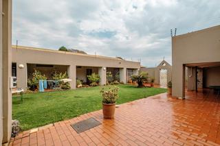 4 Bedroom Property for Sale in Hekpoort Gauteng