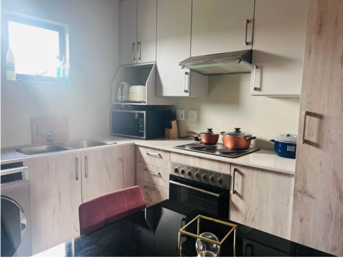 2 Bedroom Property for Sale in Grand Central Gauteng