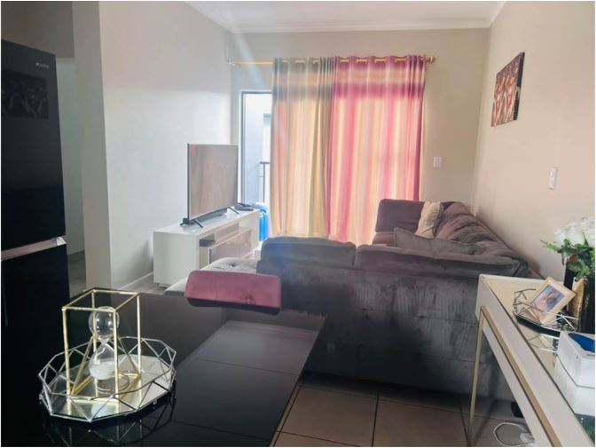 2 Bedroom Property for Sale in Grand Central Gauteng