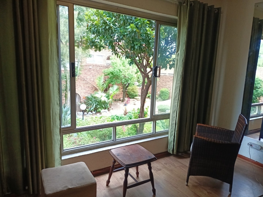 To Let 2 Bedroom Property for Rent in Atholl Gauteng