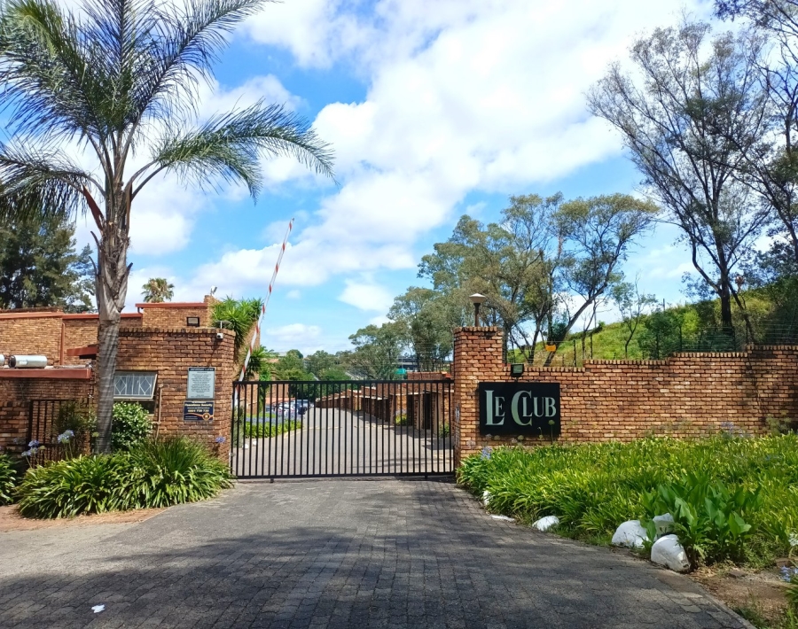 To Let 2 Bedroom Property for Rent in Atholl Gauteng