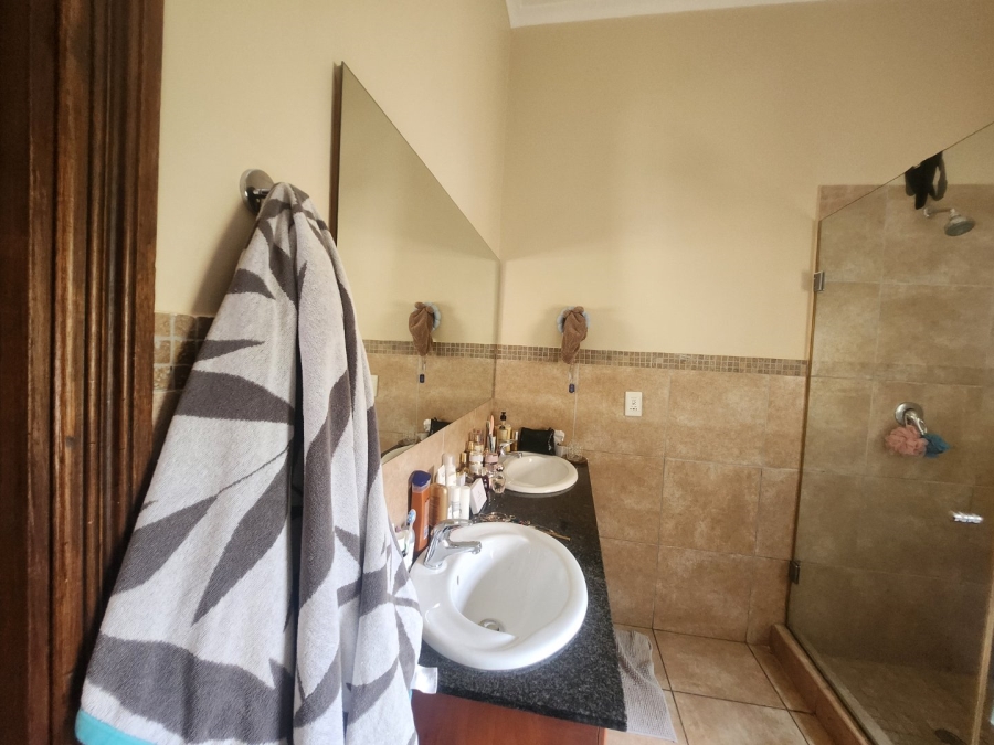 To Let 4 Bedroom Property for Rent in Kyalami Glen Estate Gauteng