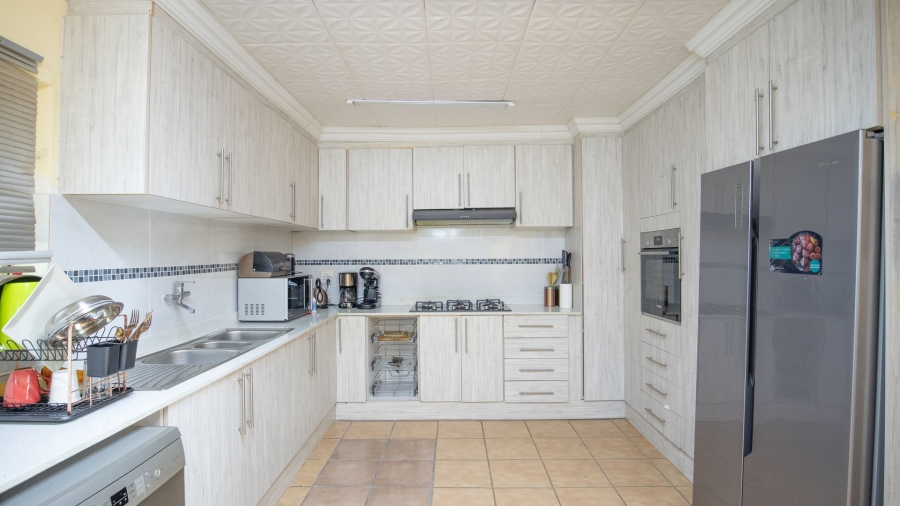 Commercial Property for Sale in Waterval Gauteng