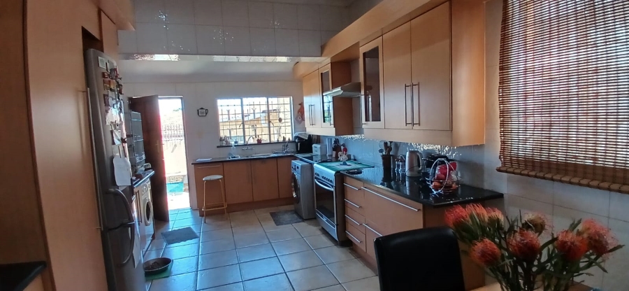 3 Bedroom Property for Sale in Rosettenville Gauteng
