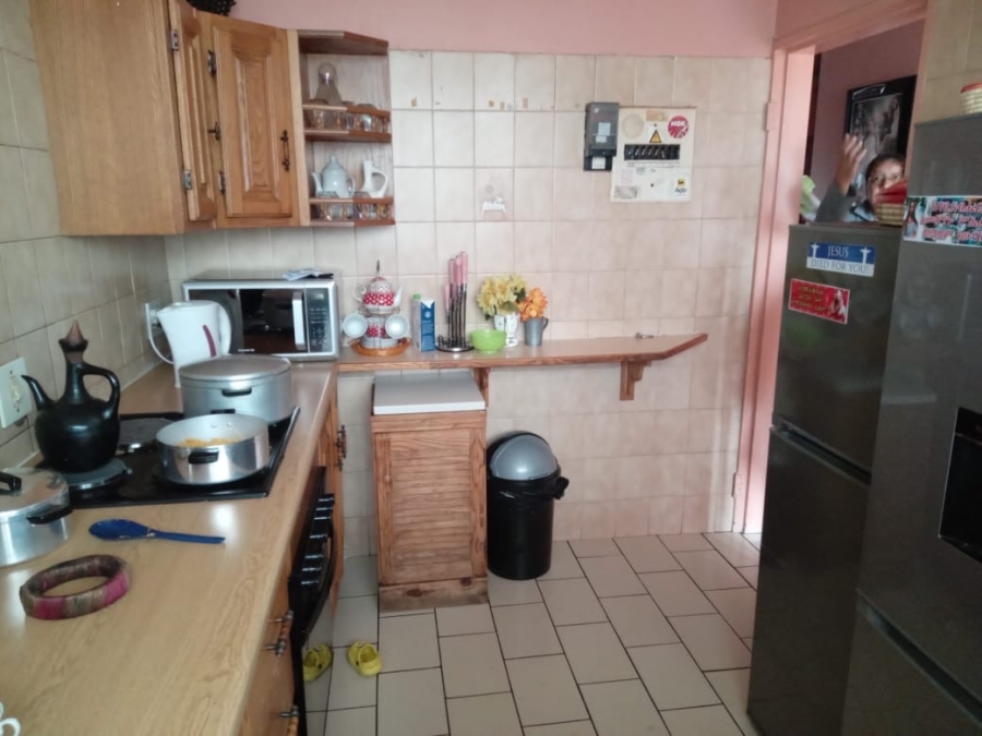 2 Bedroom Property for Sale in Robertsham Gauteng