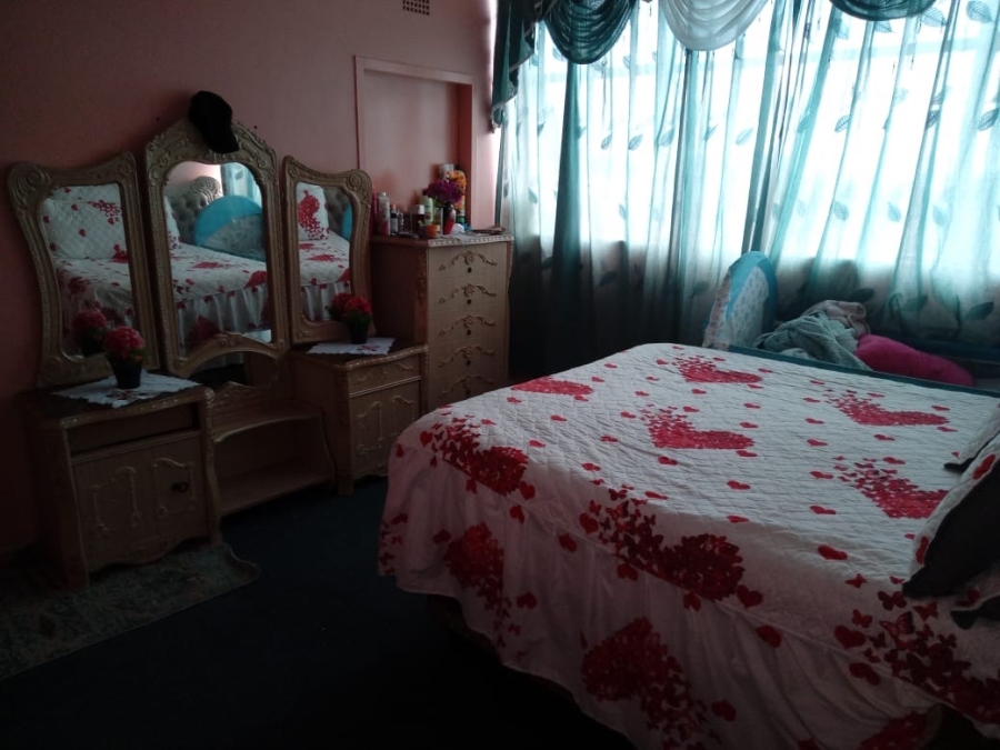 2 Bedroom Property for Sale in Robertsham Gauteng