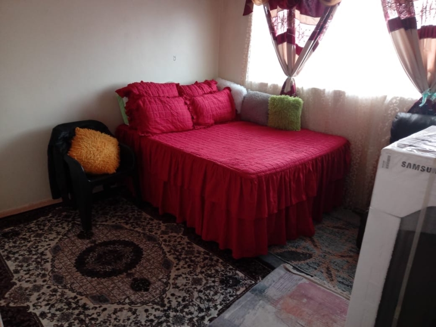2 Bedroom Property for Sale in Robertsham Gauteng