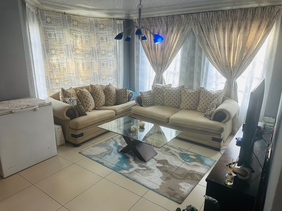 3 Bedroom Property for Sale in Mondeor Gauteng