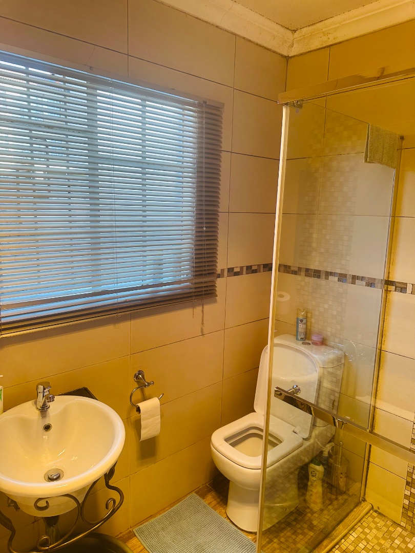 3 Bedroom Property for Sale in Mondeor Gauteng