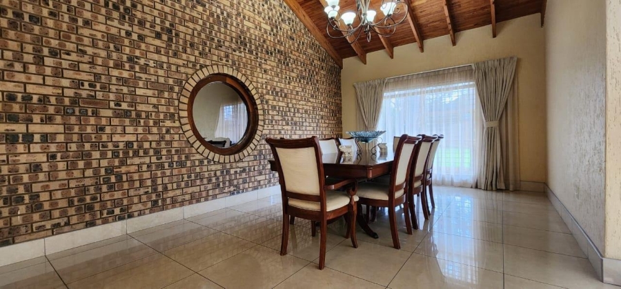 5 Bedroom Property for Sale in Sunward Park Gauteng