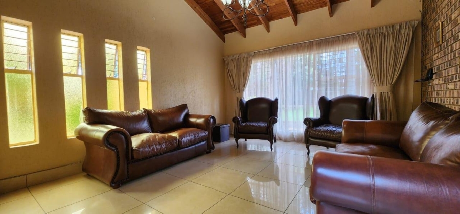 5 Bedroom Property for Sale in Sunward Park Gauteng