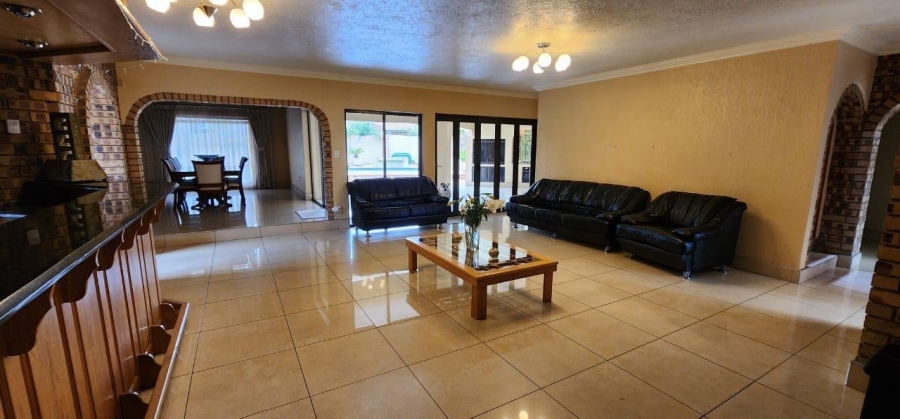 5 Bedroom Property for Sale in Sunward Park Gauteng