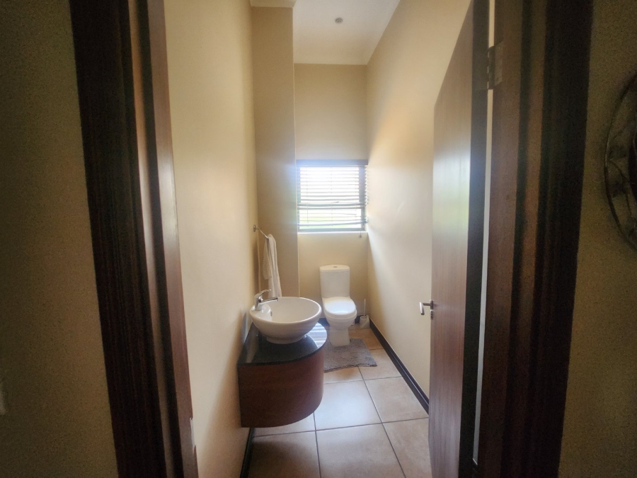 To Let 4 Bedroom Property for Rent in Kyalami Gauteng