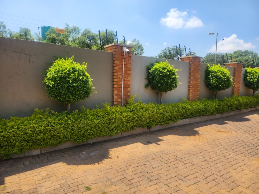 3 Bedroom Property for Sale in Andeon Gauteng