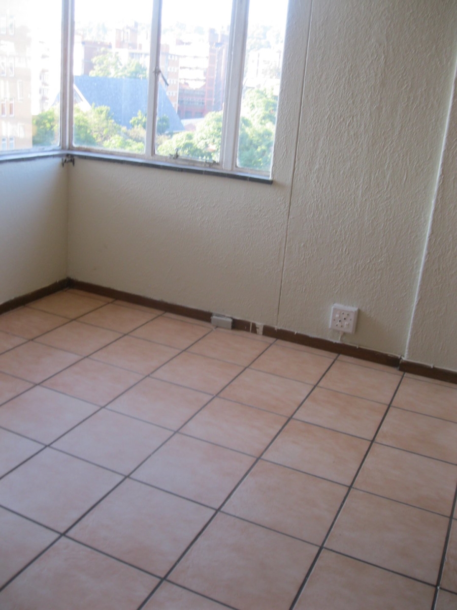 To Let 1 Bedroom Property for Rent in Sunnyside Gauteng