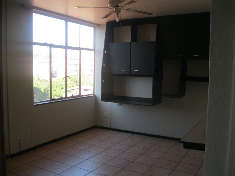 To Let 1 Bedroom Property for Rent in Sunnyside Gauteng