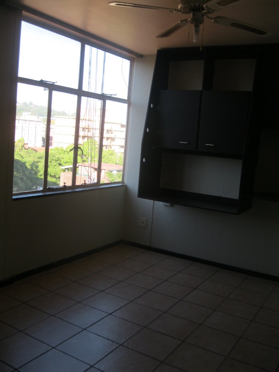 To Let 1 Bedroom Property for Rent in Sunnyside Gauteng