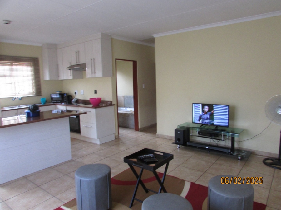 To Let 2 Bedroom Property for Rent in Vosloorus Gauteng