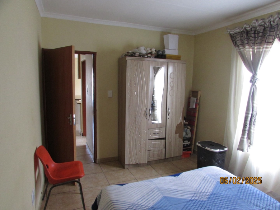 To Let 2 Bedroom Property for Rent in Vosloorus Gauteng