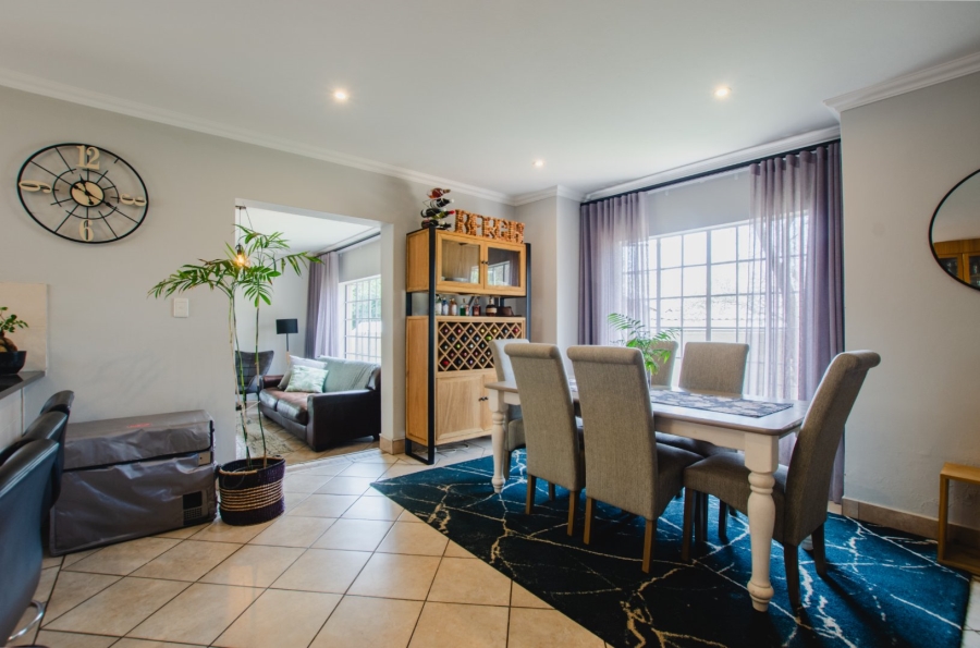 3 Bedroom Property for Sale in Faerie Glen Gauteng