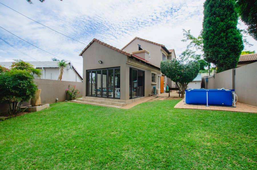 3 Bedroom Property for Sale in Faerie Glen Gauteng