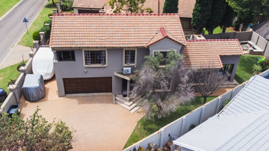 3 Bedroom Property for Sale in Faerie Glen Gauteng