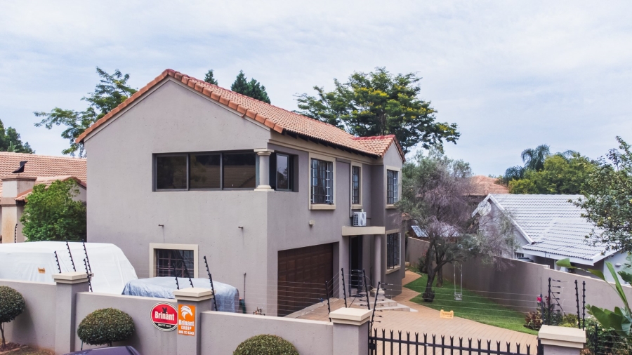 3 Bedroom Property for Sale in Faerie Glen Gauteng