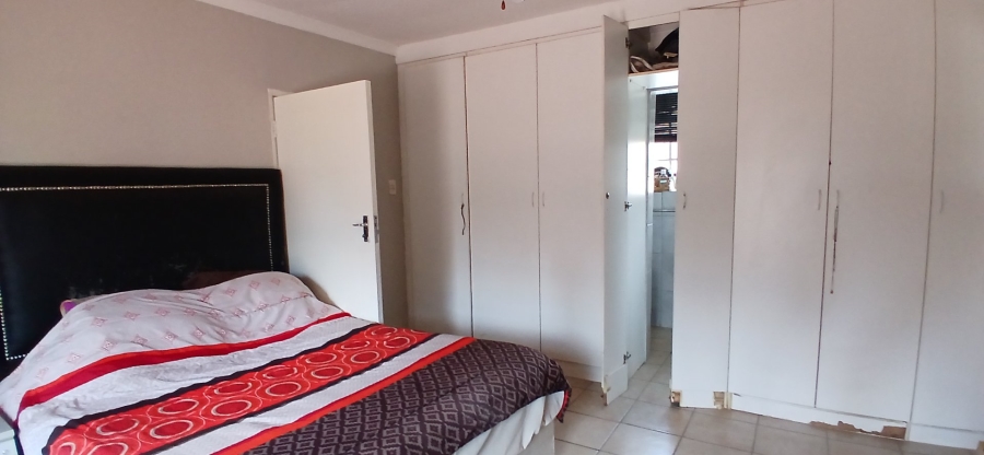 4 Bedroom Property for Sale in Heuweloord Gauteng