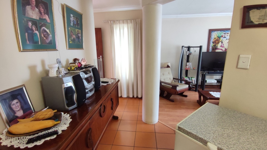 3 Bedroom Property for Sale in Eldoraigne Gauteng