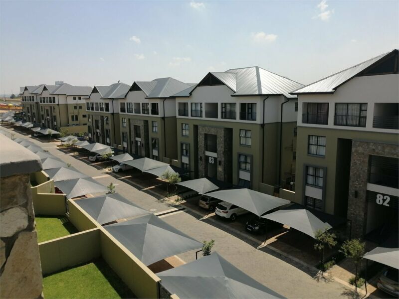 2 Bedroom Property for Sale in Waterfall View Gauteng