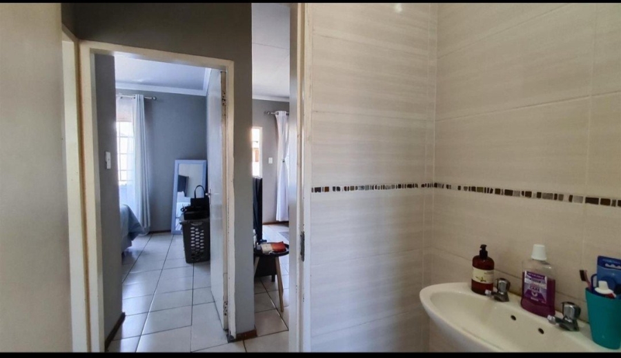 2 Bedroom Property for Sale in Elspark Gauteng