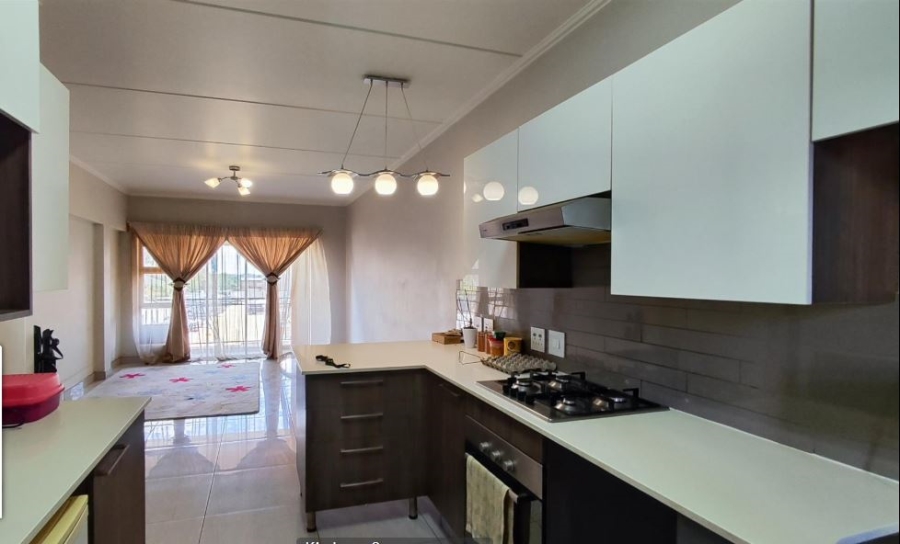 2 Bedroom Property for Sale in Glen Marais Gauteng