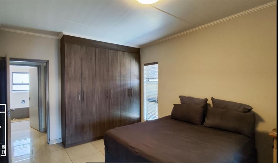 2 Bedroom Property for Sale in Glen Marais Gauteng