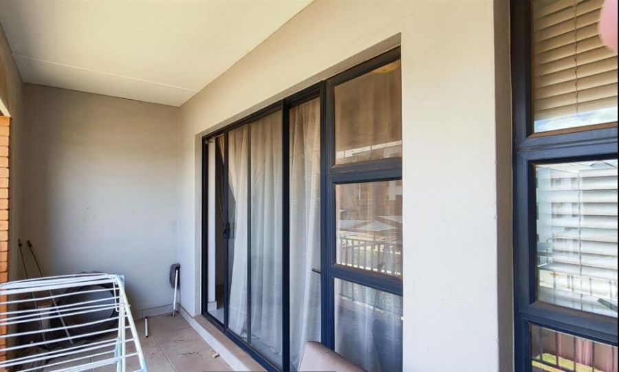 2 Bedroom Property for Sale in Glen Marais Gauteng