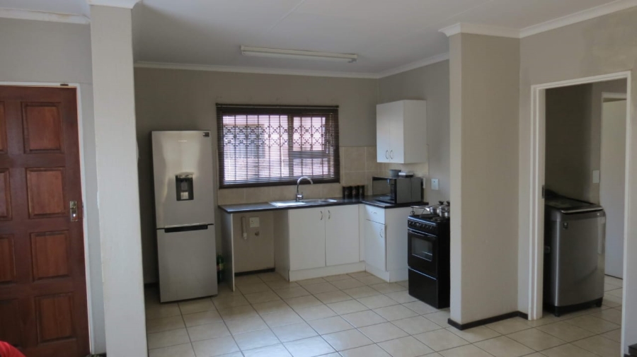 3 Bedroom Property for Sale in Crystal Park Gauteng