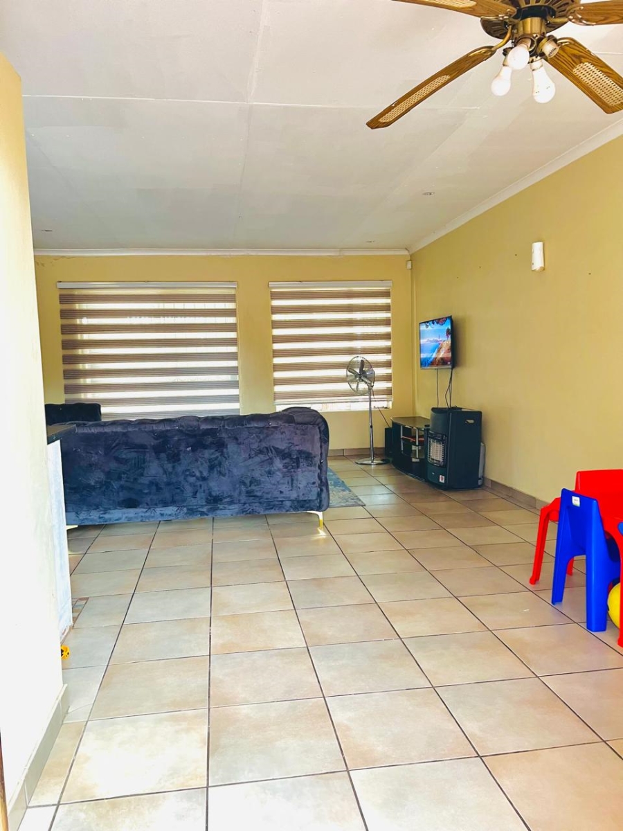 3 Bedroom Property for Sale in Doornpoort AH Gauteng