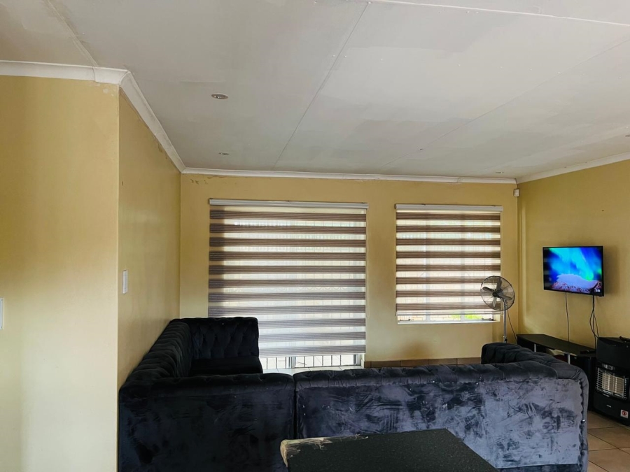 3 Bedroom Property for Sale in Doornpoort AH Gauteng