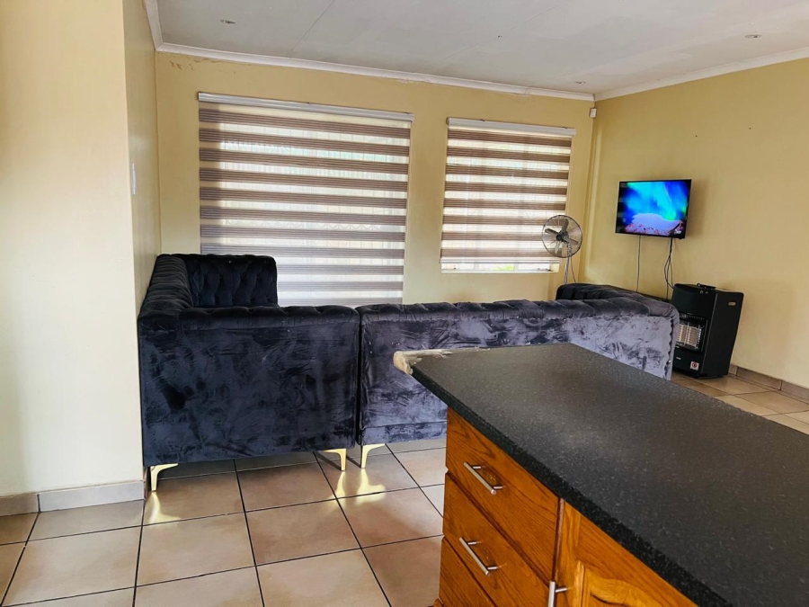 3 Bedroom Property for Sale in Doornpoort AH Gauteng