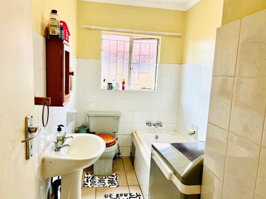 3 Bedroom Property for Sale in Doornpoort AH Gauteng