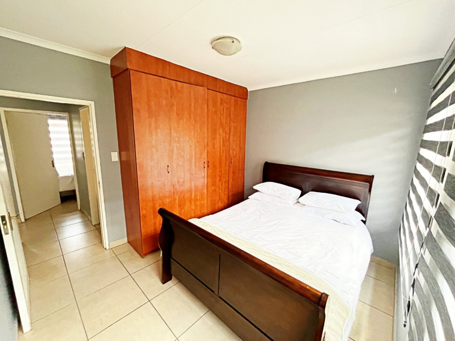 2 Bedroom Property for Sale in Wierda Crest Estate Gauteng