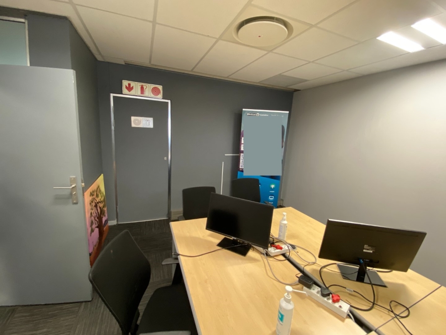 To Let commercial Property for Rent in Vorna Valley Gauteng