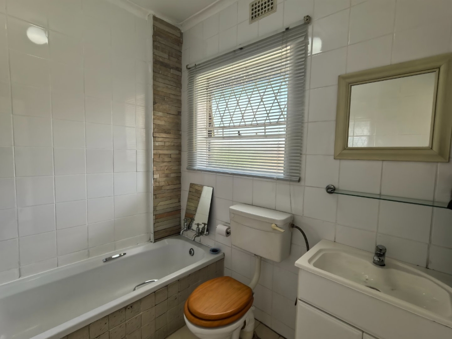 1 Bedroom Property for Sale in Lyndhurst Gauteng