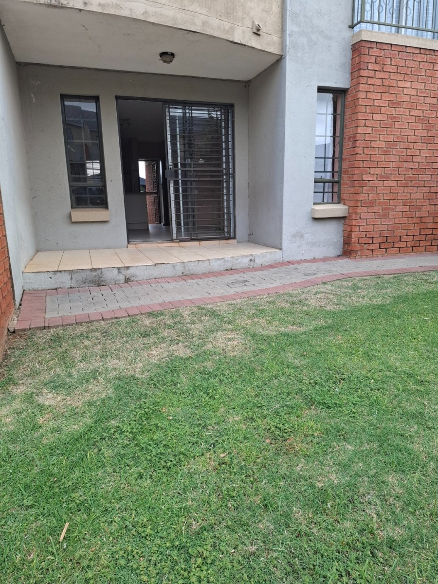 To Let 2 Bedroom Property for Rent in The Orchards Gauteng