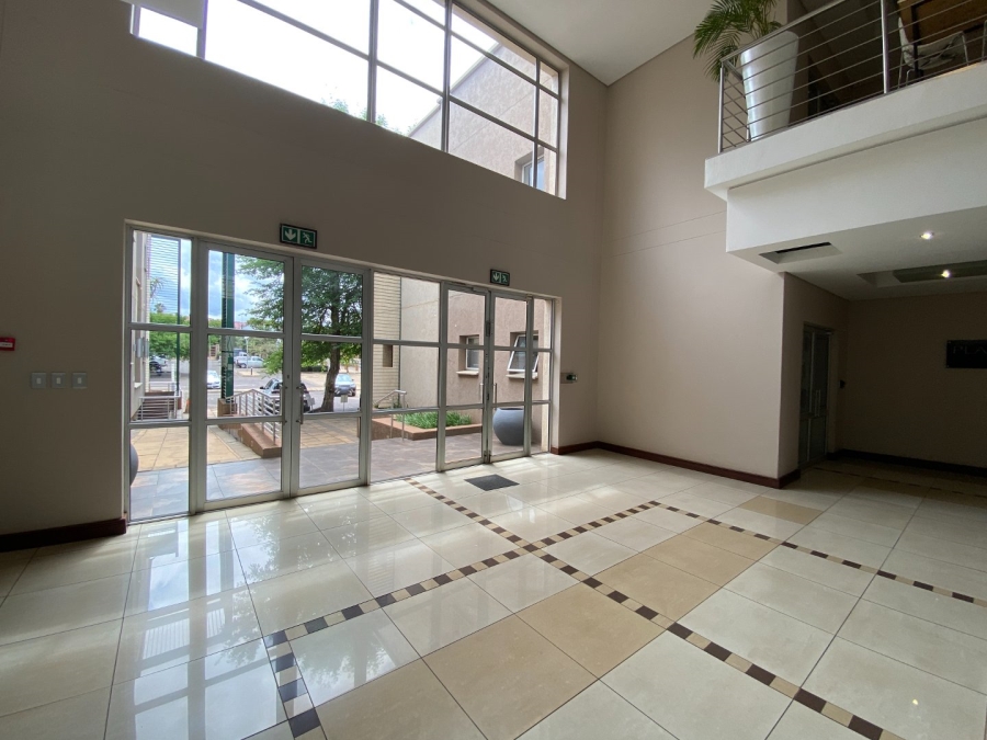 To Let commercial Property for Rent in Die Hoewes Gauteng