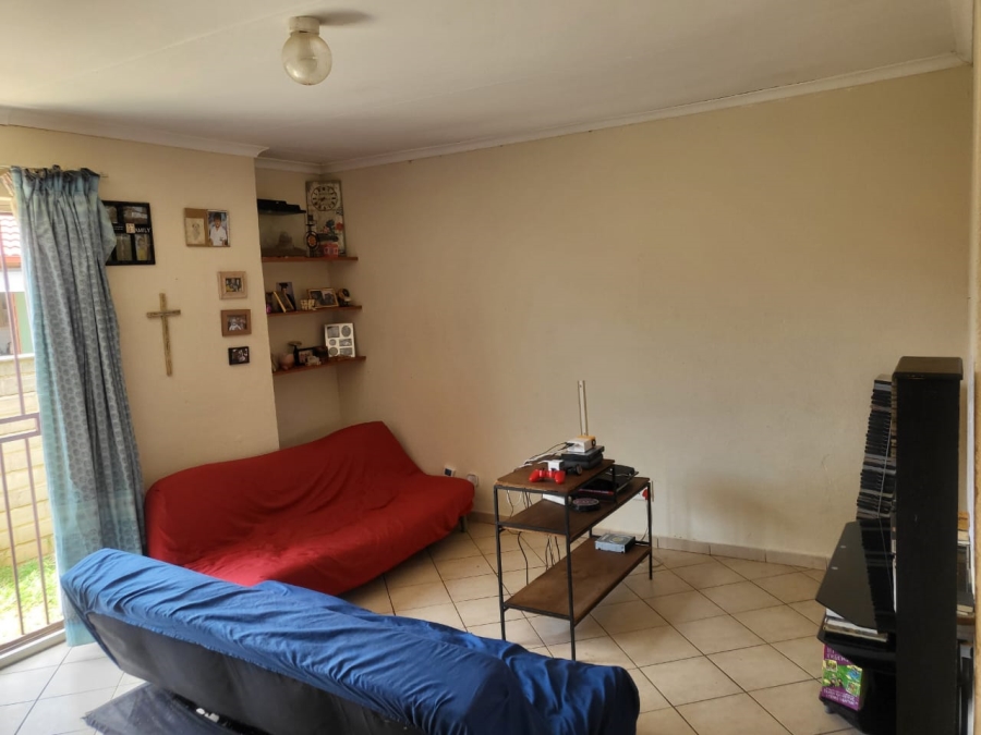 2 Bedroom Property for Sale in Cosmo City Gauteng